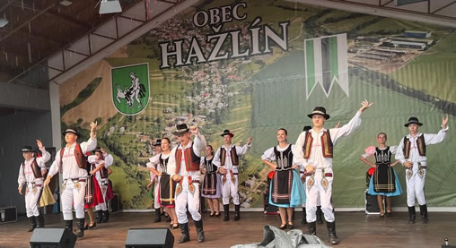 FOLKLÓRNY HAŽLÍN